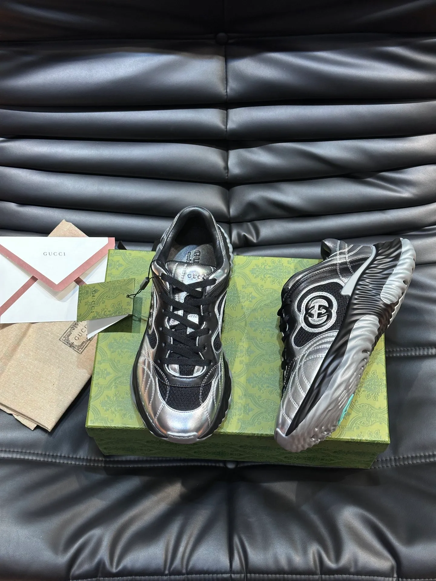 Men's Men's Shoes💰p760 "Gucc*" Ri Men's Men's Shoes💰p Men's Men's Shoes💰ple Series 2024ss👫Couple Style Casual Sports Shoes, buy the original and accurately reproduce it! Restore the quality of details, Gucci Ri men's shoes 💰p men's shoes 💰ple series sports shoes are made with innovative stitching technology to create a flowing texture like water. The leather design is paired with three-dimensional interlocking Double G leather patches and Gucci letter metal accessories, creating a free flowing texture of the entire shoe with a 3D effect. A classic and versatile piece that feels super comfortable on your feet! Female 35-40 Male 38-45